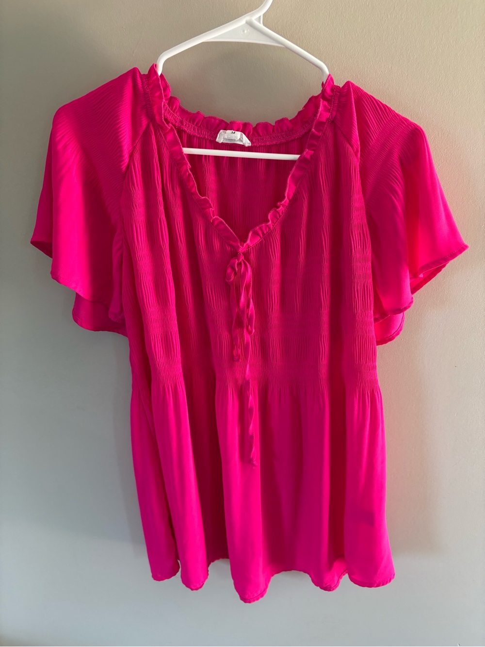 Women’s Bright Pink Flutter Sleeve Peasant Blouse